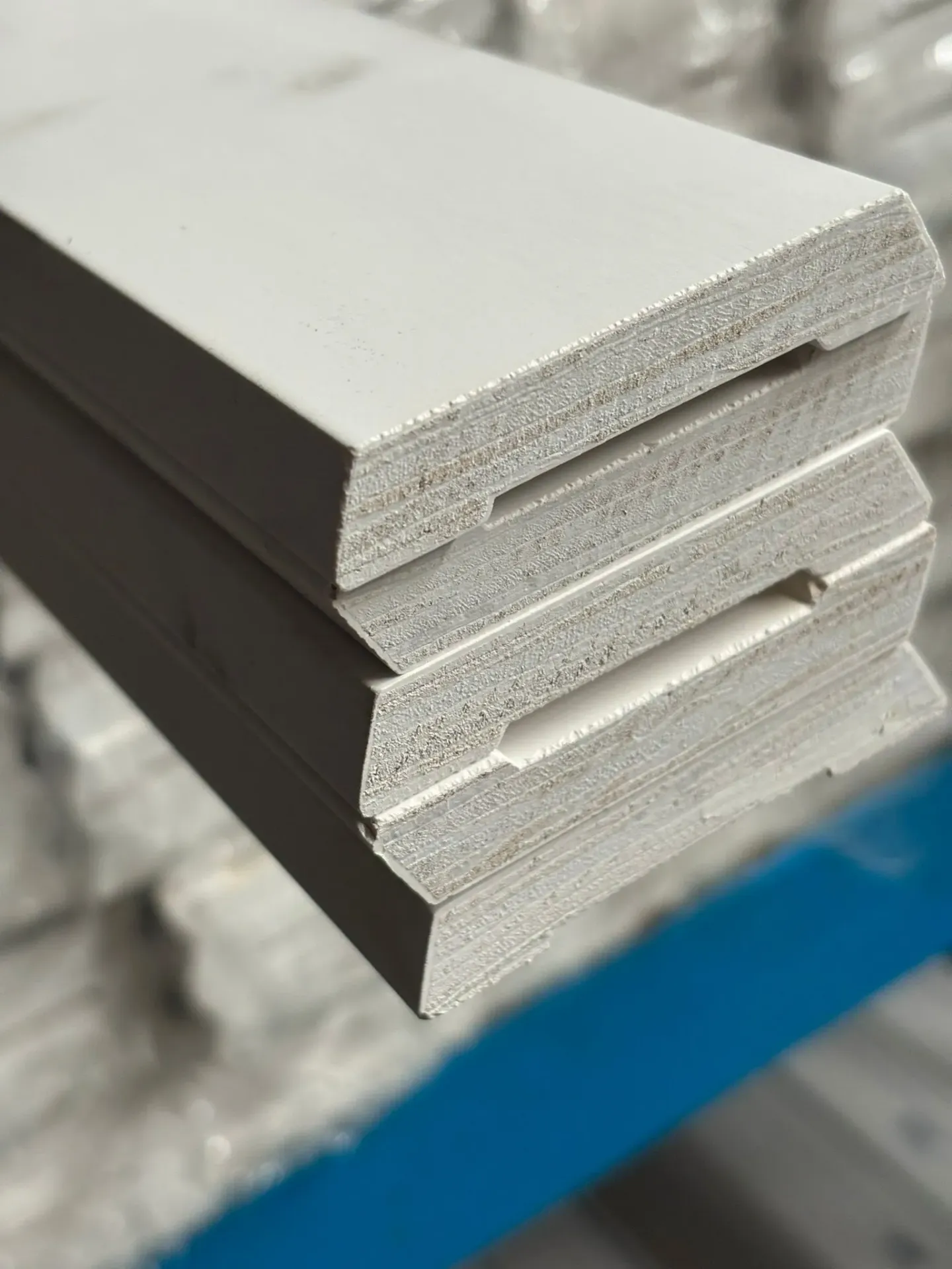 Chambrangs MDF MR 3.05m lengte (12mm dikte, 68mm breedte, 3050mm lengte)